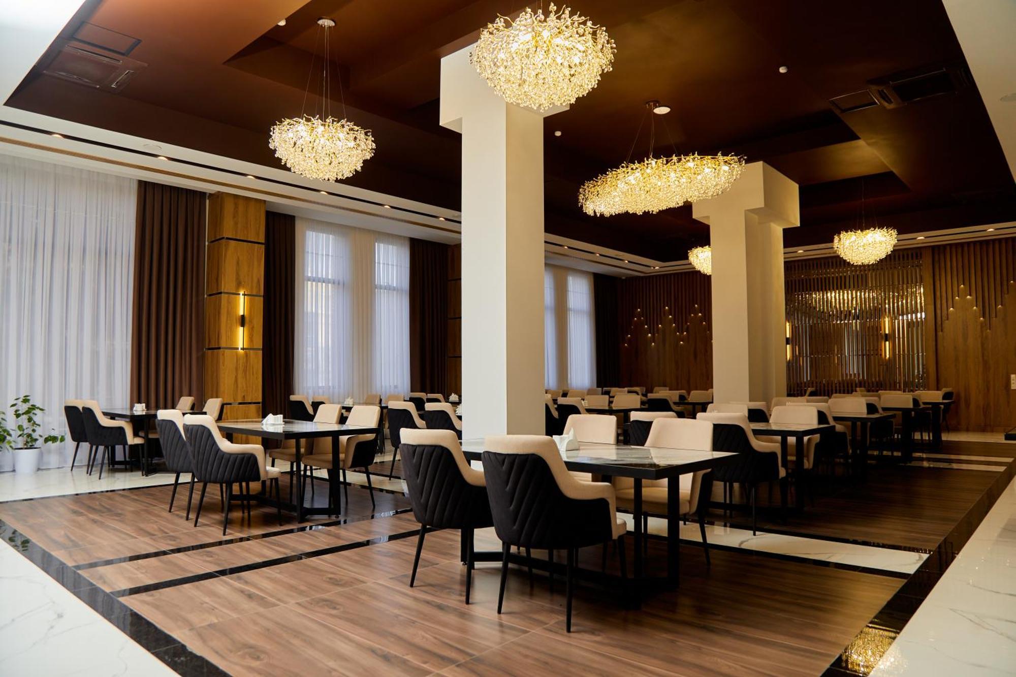 Grand Plaza Hotel サマルカンド エクステリア 写真